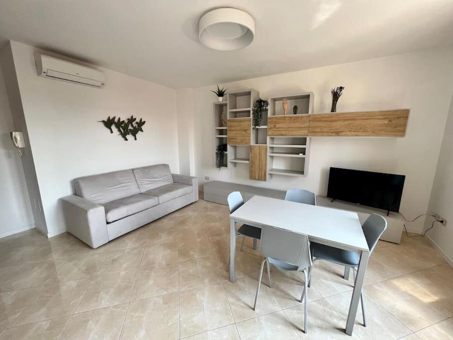 Beija Flor-Trilocale Piazza Garibaldi N18 Daire Desenzano del Garda Dış mekan fotoğraf